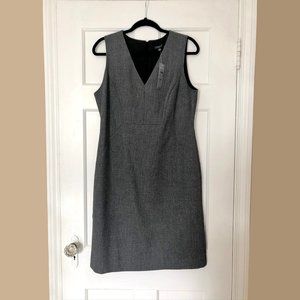 NWT Ann Taylor V-Neck Sheath Dress Sz 14P